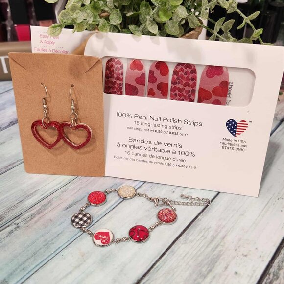 Retired Color Street Heart Nail Art - Picture 2 of 6